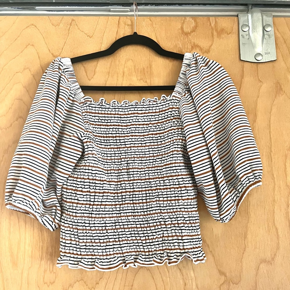 LOFT Ruched Puff Sleeve top
